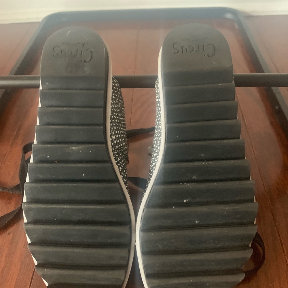 Circus Sam Edelman Riley Lace-Up Platform Sandal - Picture 3 of 3